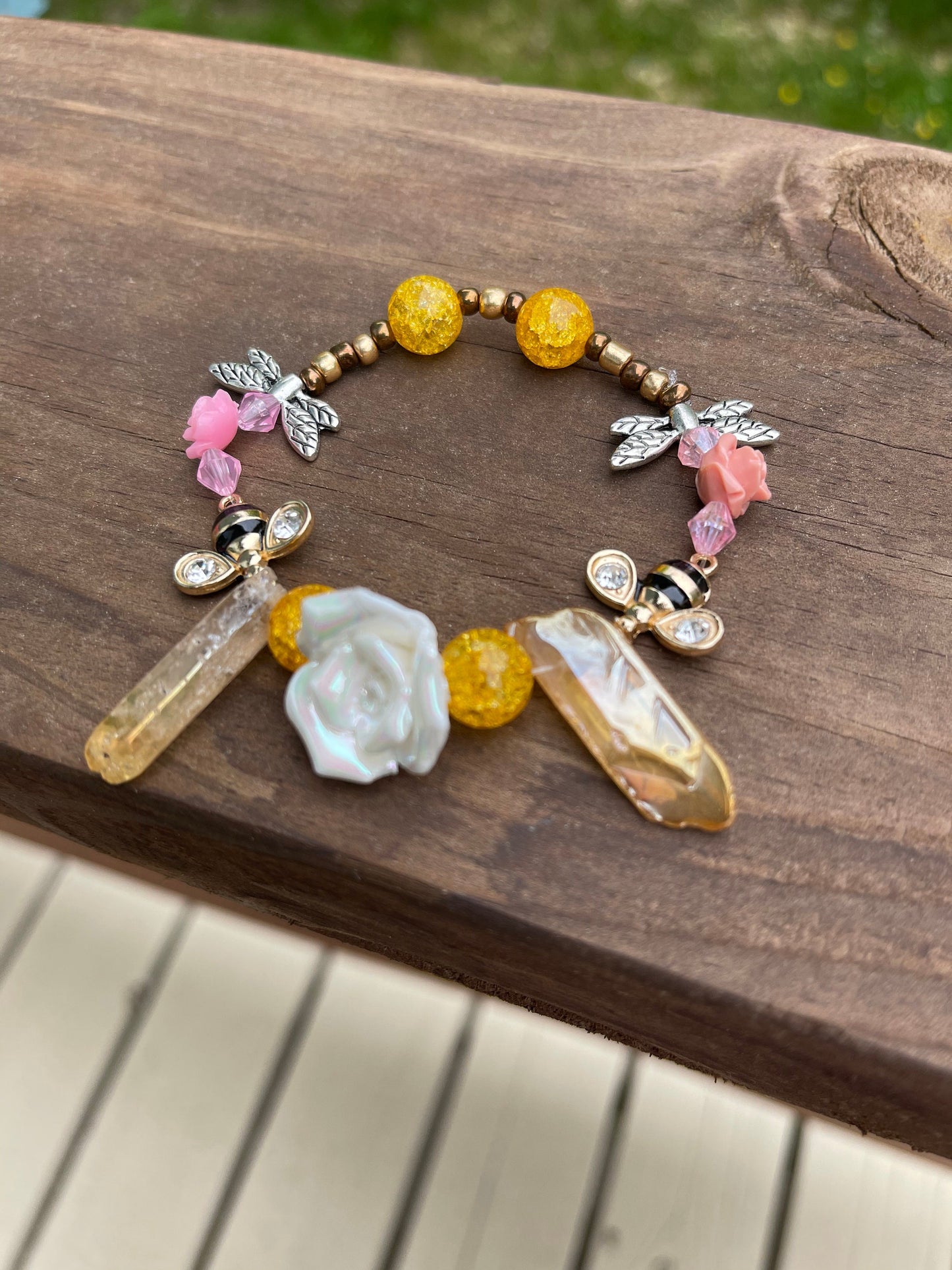 Honey and Flowers Bumblebee Bracelet and Earrings Set