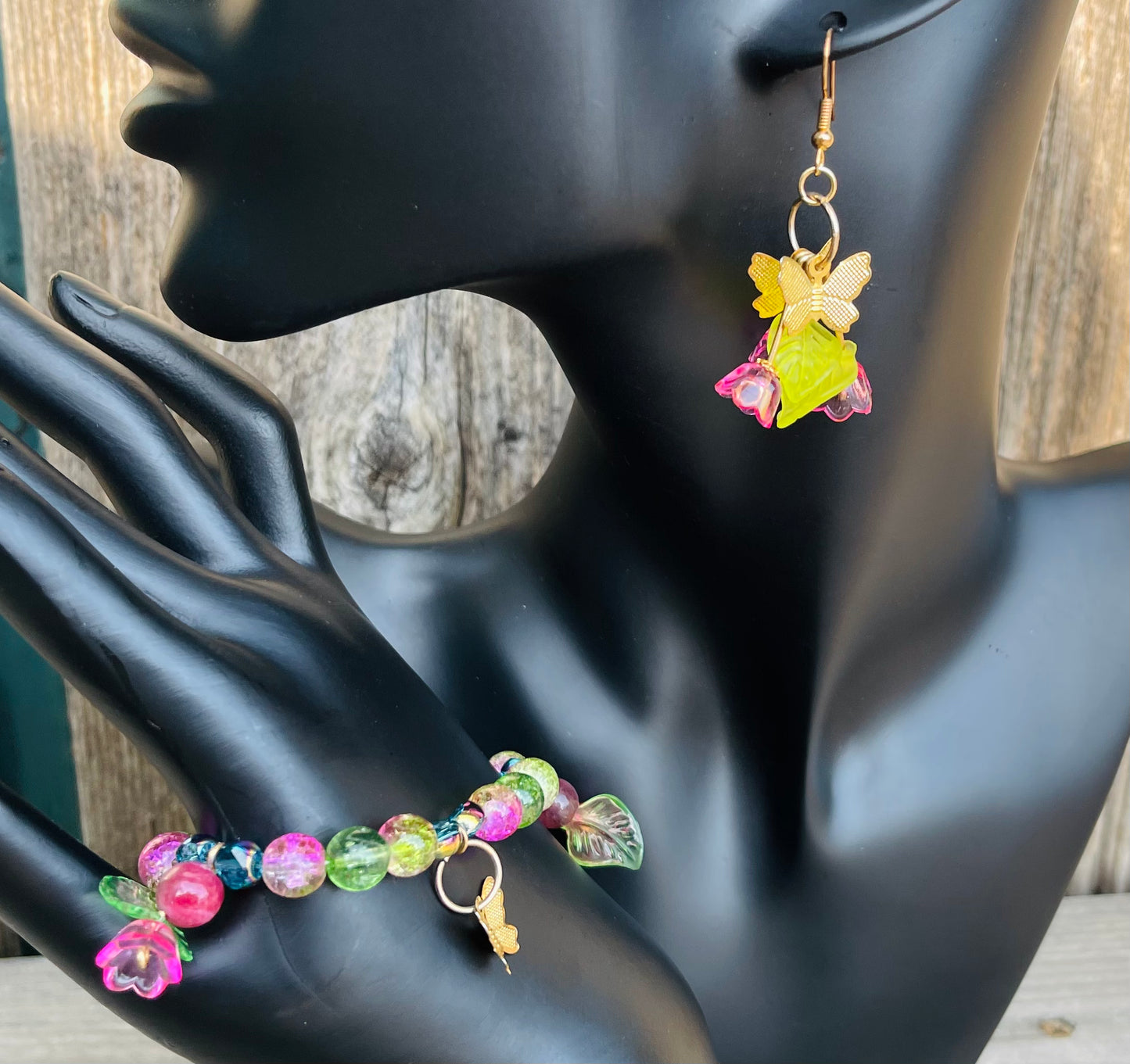 Butterflies On The Grapevine - Bracelet and Earring Set